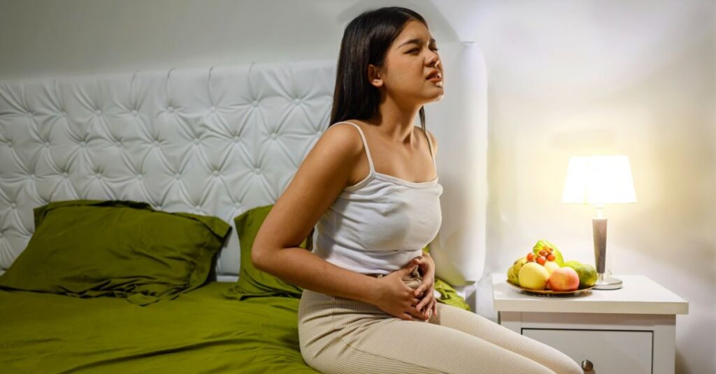 piles hurt more at night, piles doctor in indore