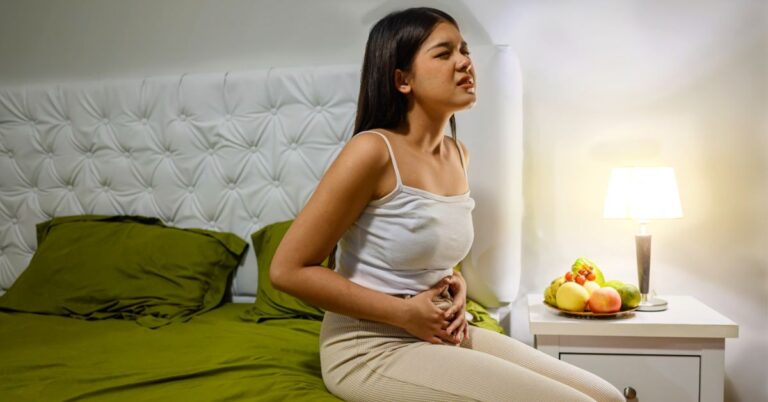 piles hurt more at night, piles doctor in indore